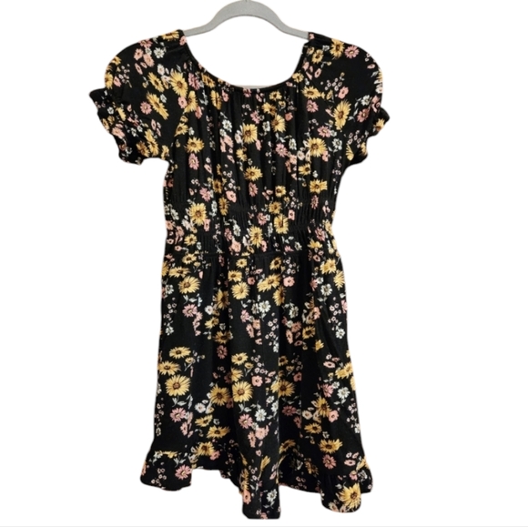 Floral Romper - Picture 2 of 6